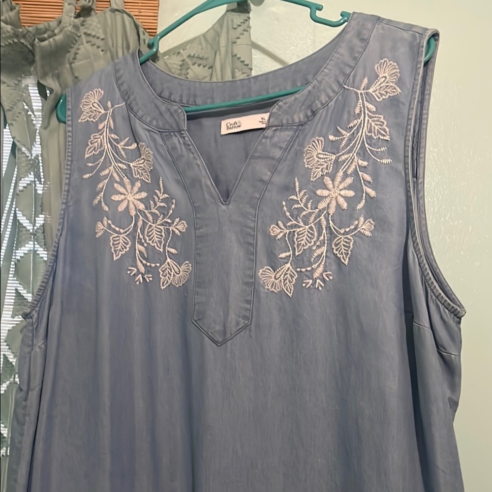 Croft & Barrow Embroidered Sleeveless Chambray Dress